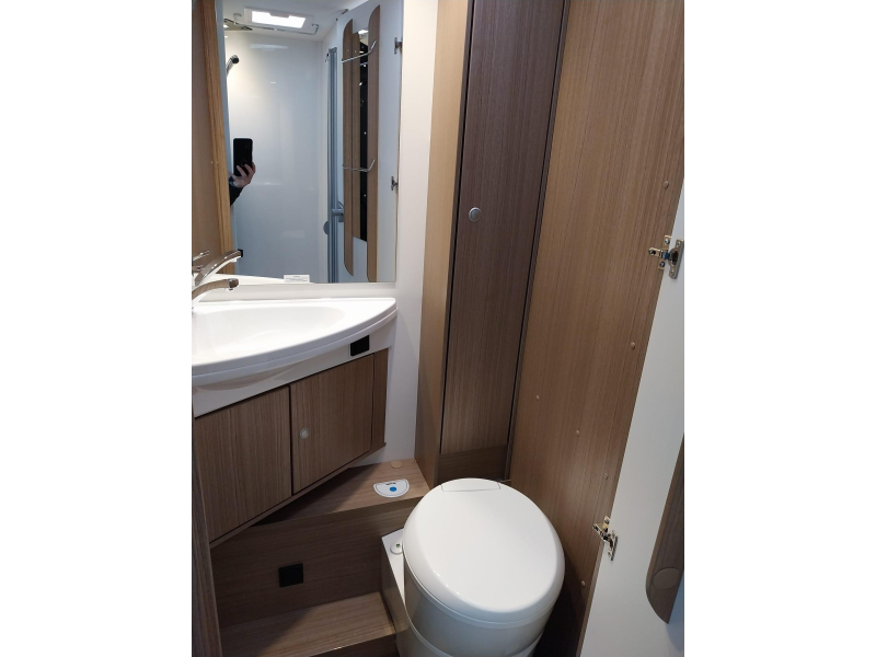 Carado T459 , solair en dubbele airco  foto: 12