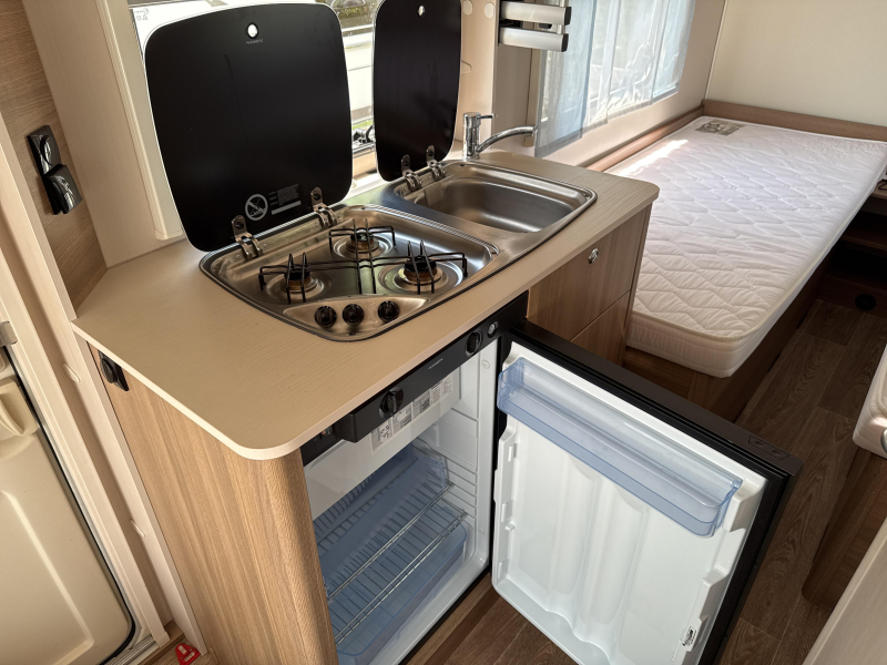 Dethleffs C'Joy 460 LE Mover/Awning/Bike rack photo: 4
