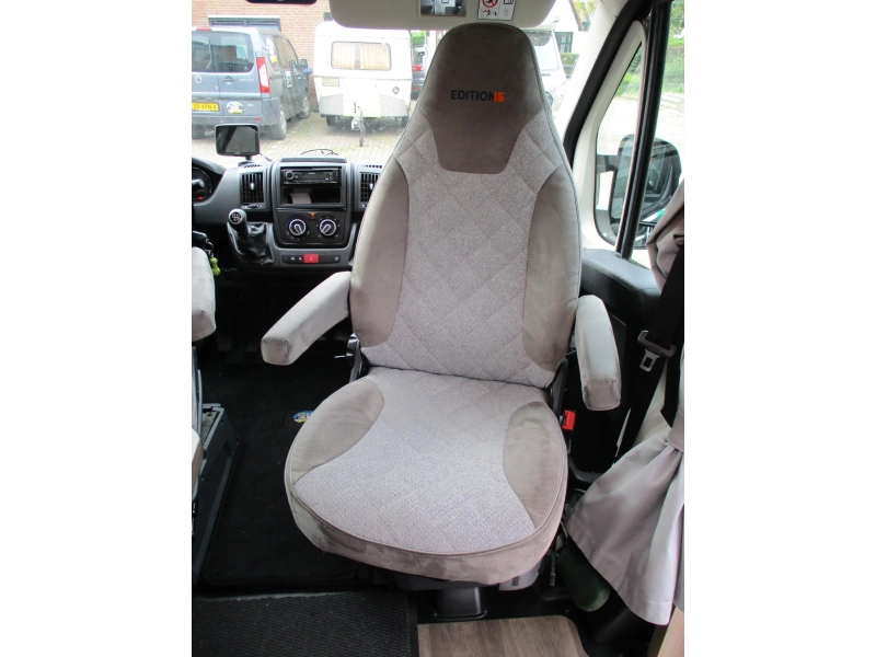 Carado V 337 Edition version photo: 4