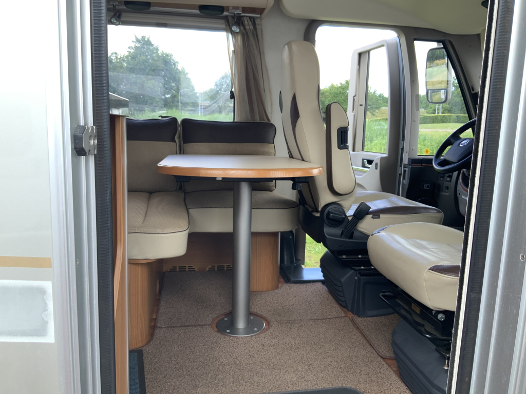 Hymer B 514 SL Star-Edition, AUTOMAAT, Integraal, Motor-airco, Luchtvering, Alko-Max-chassis, Dwarsbed & hefbed Marum Camper centrum on the road  foto: 6