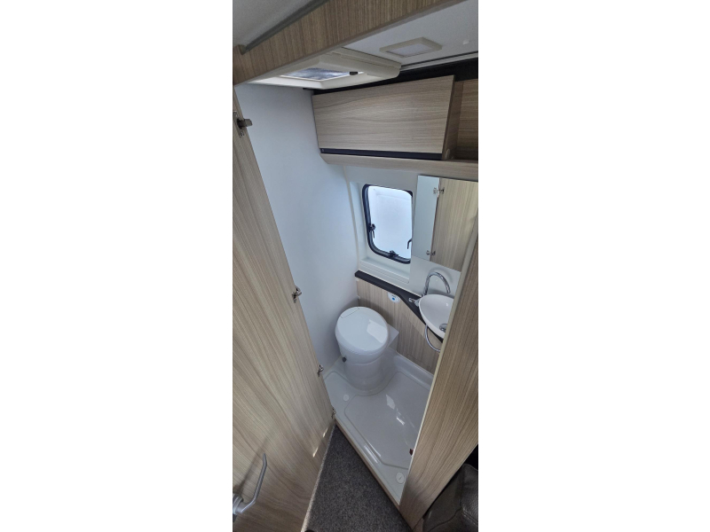 Adria Twin Axess 640 SL foto: 12