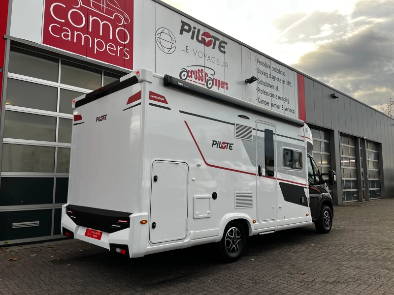 Pilote P 690 D Camper, Centraal hefbed  foto: 2