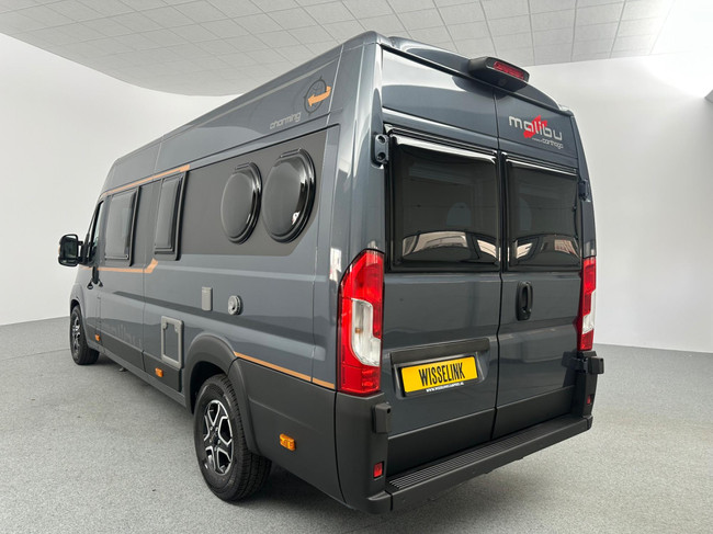 Malibu Van Comfort 640 LE Charming GT Skyview foto: 2