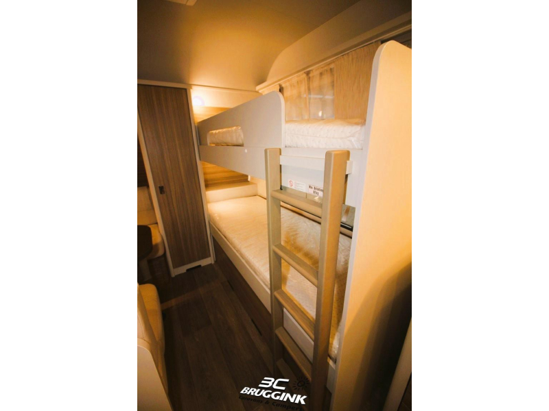 Bürstner Averso Plus 510 TK STAPELBEDDEN + HEFBED 7 P  foto: 8