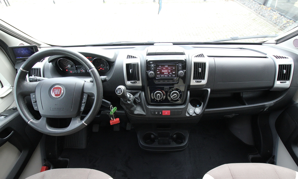 Adria Matrix M670SL foto: 17