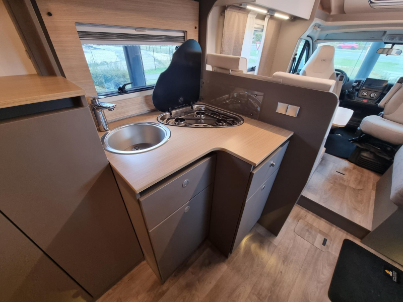 LMC Tourer 630 T 165 PS Foto: 11