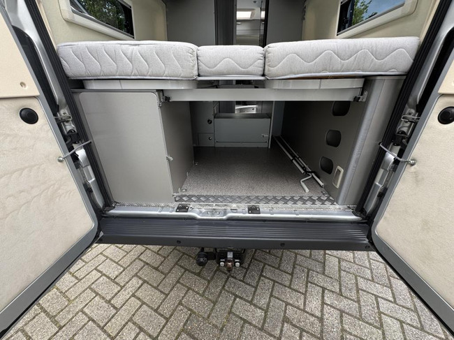 Adria Twin 640 SLX Enkele bedden 6.40m foto: 6