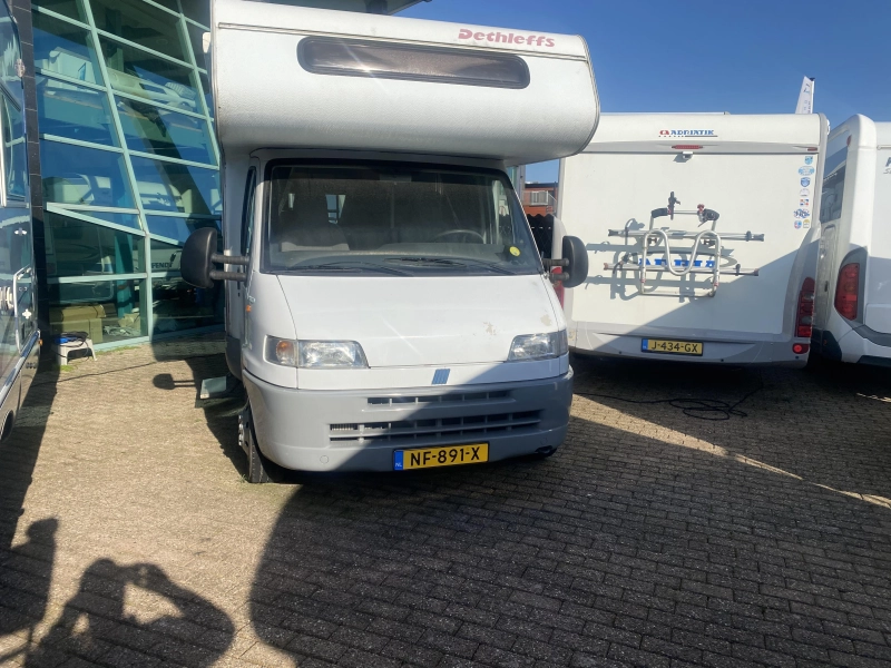 Dethleffs Globetrotter 6 PERS Met stapelbed &XXL garage  foto: 1