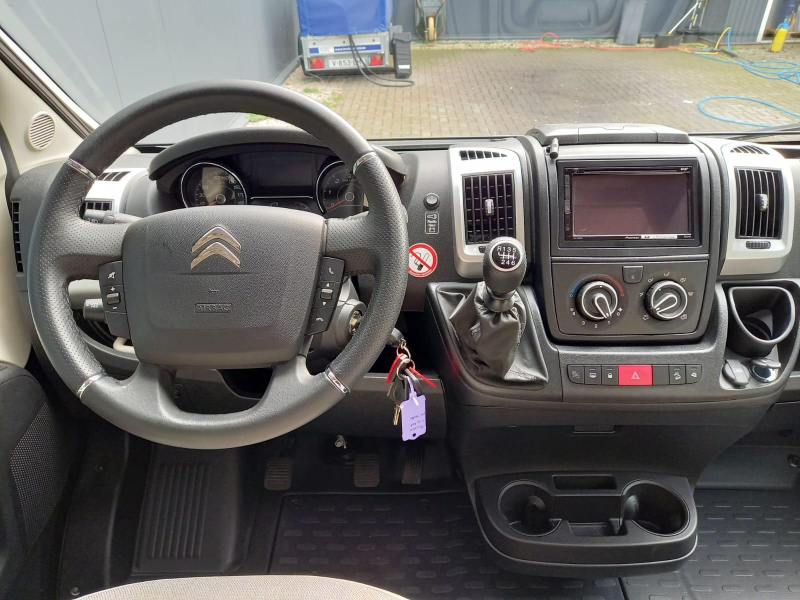 Bürstner Limited T 690 G - luxe - zwarte voorkant  foto: 8