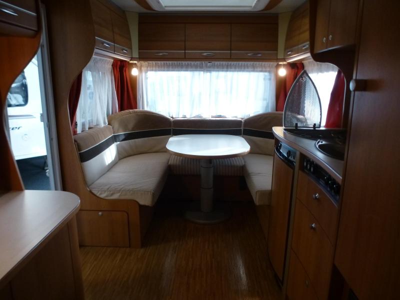 Dethleffs Beduin 515 DB voortent zeer ruim  foto: 6