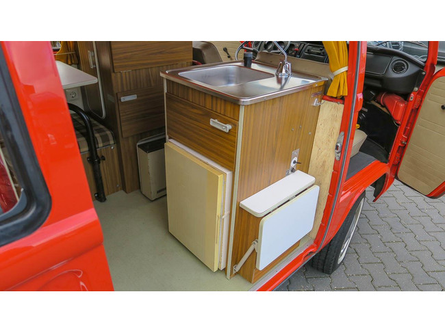 Volkswagen Transporter T2 Westfalia Madrid foto: 8