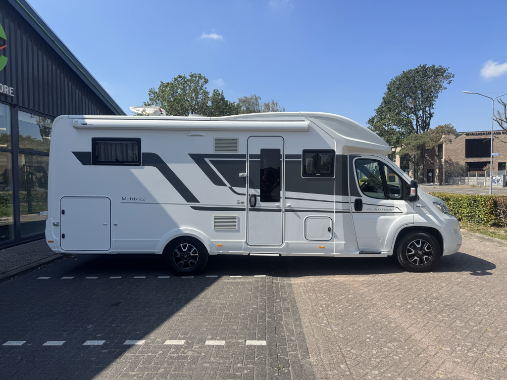 Adria Matrix 670 DC Plus