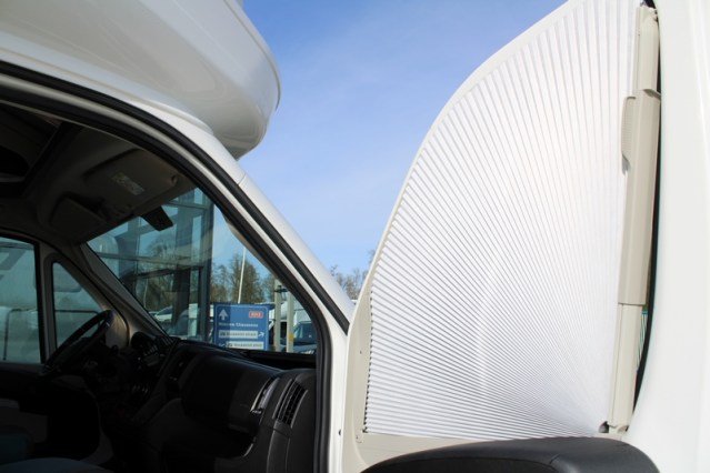 Sun Living S 75 SL by Adria 5 gordel plaatsen enkele bedden 67  foto: 14