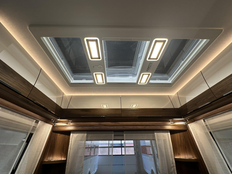 Fendt Diamant 560 SGW Model 2026  foto: 17