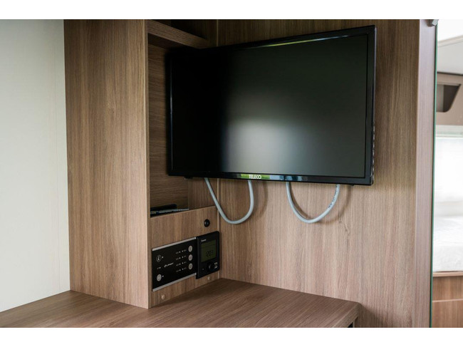 Carado T 338 Teilintegriert | Automatik | 2x Klimaanlage | Markise | R&uuml;ckfahrkamera Foto: 7