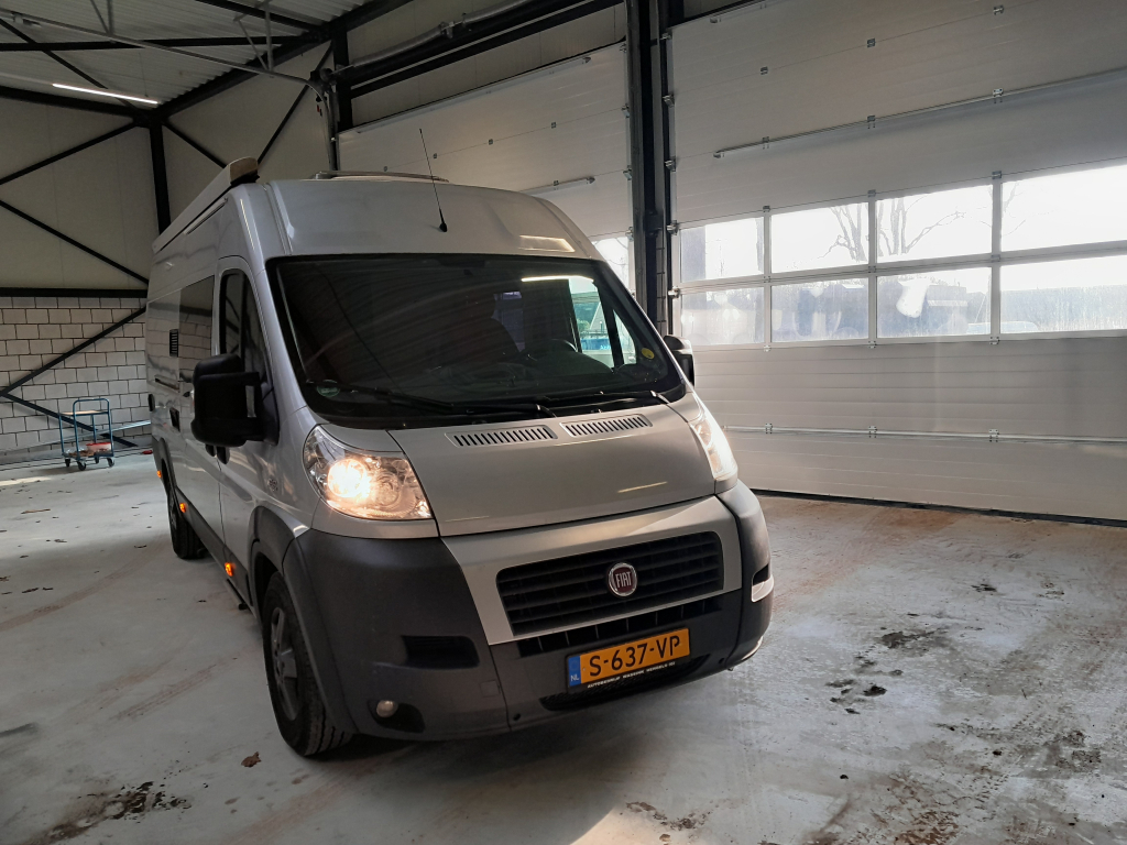 Fiat Ducato Buscamper foto: 2