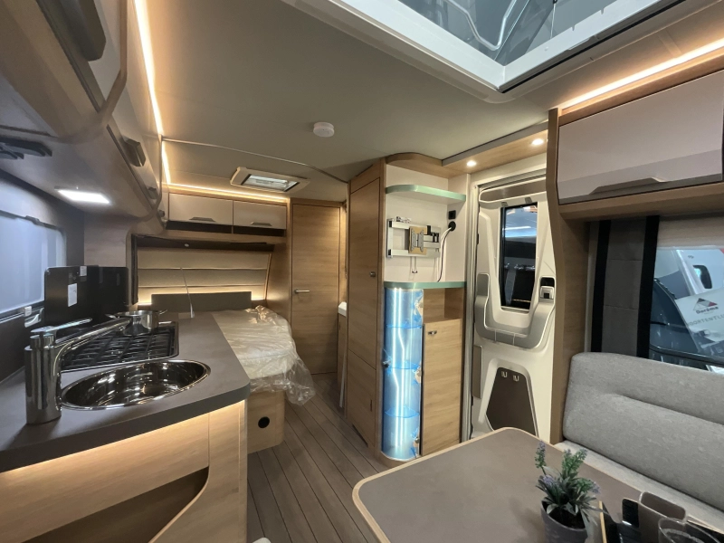 Knaus Sudwind Black Selection 450 FU VLOERVERW-MOVER  foto: 6