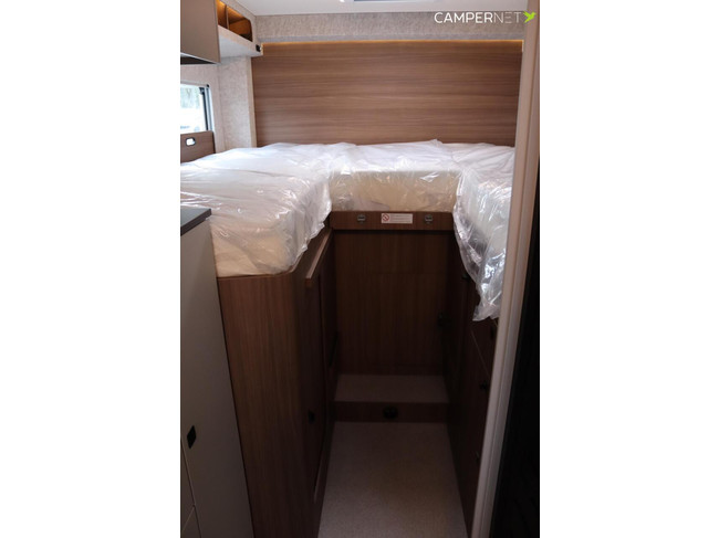 LMC Cruiser 740 EL 140hp Automatic | New model! | Single beds | Diesel heating | New available from stock | photo: 15