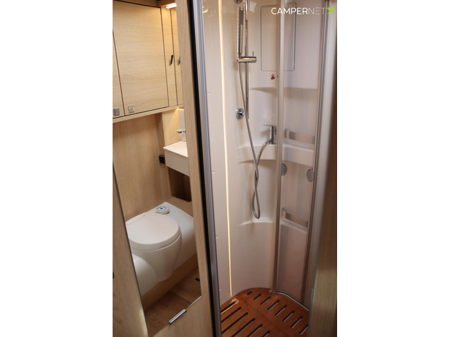 Hymer BMC-I 600 White Line 177cv Autom&aacute;tico | Cama abatible | Camas longitudinales | Control de crucero adaptativo | Chasis SLC | Ventilaci&oacute;n de inodoro SOG | Doble foto de casa: 20