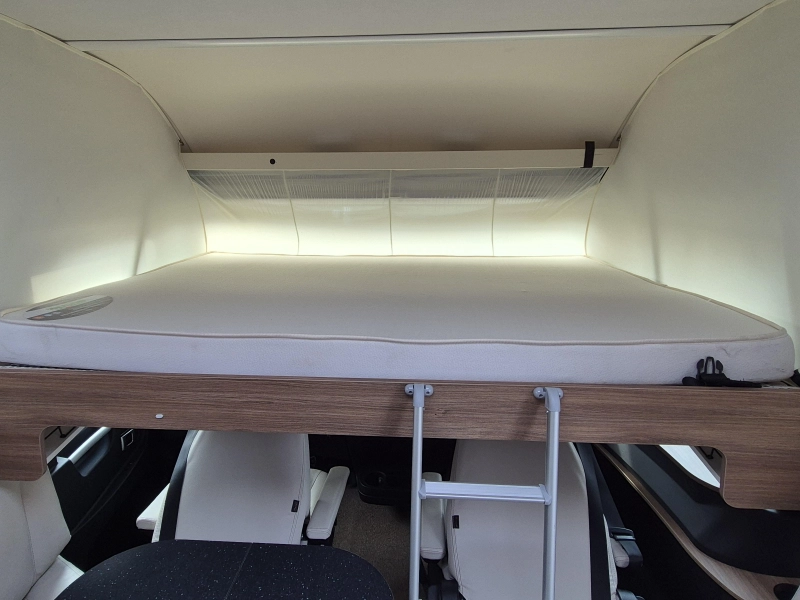 Pilote Essentiel G 740 AUT. 9-T TWINBED TV Solar  foto: 18