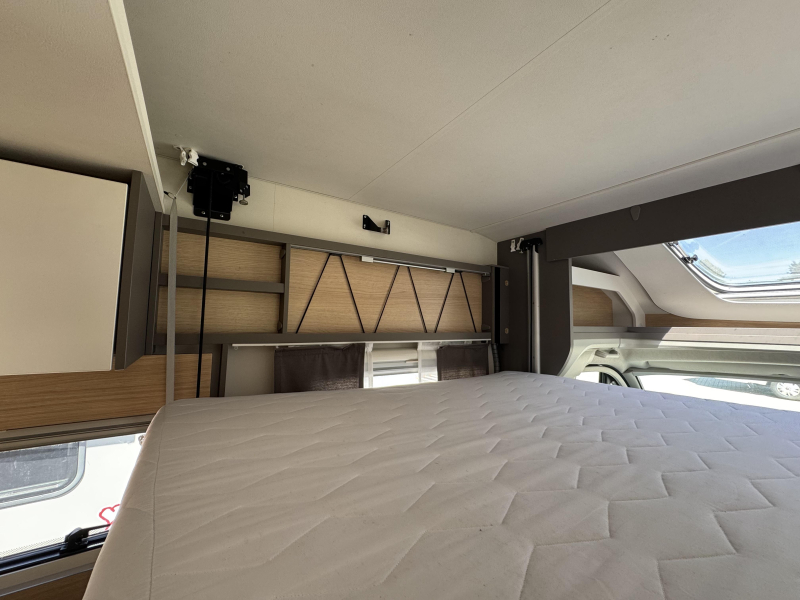 LMC Tourer Lift H 730 G photo: 10