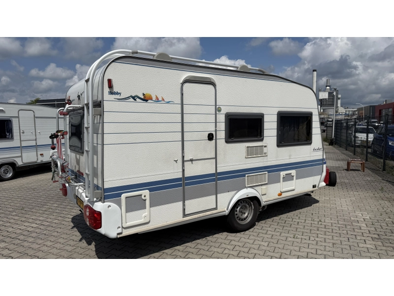 Hobby Excellent Easy 400 SF transverse bed train seat toilet photo: 11
