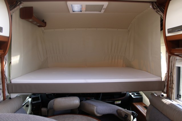 Carthago Chic E Line I 50 Yachting Fiat used 05-2017 automatic transmission Level system (120 photo: 77