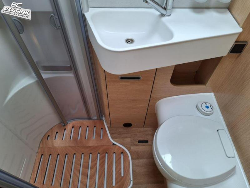 Hymer B-MC I 600 ENKELE BEDDEN + HEFBED  foto: 11