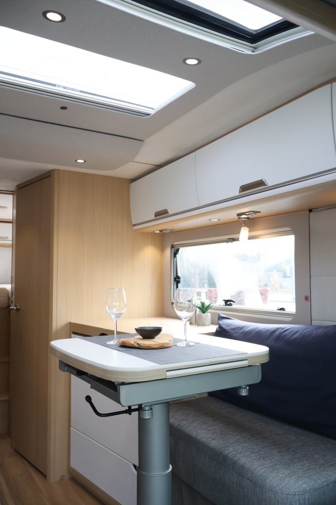 Niesmann + Bischoff Smove 7.4 E foto: 11