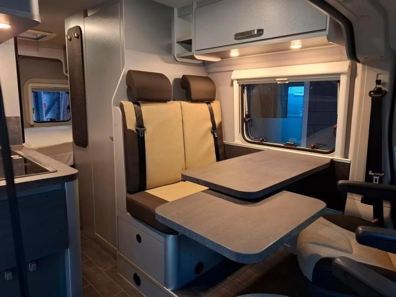 Knaus Weinsberg 600 MQ 140Pk Vastbed Trekhaak  foto: 14