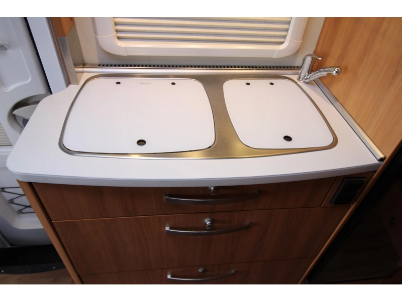 Hymer BMC-I 580 Mercedes, Automaat  foto: 10