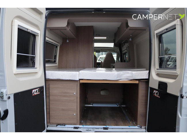 Carado CV600 Pro + 140pk Automaat | 5.99m | Dwarsbed | Luifel | Pro + pakket | foto: 21