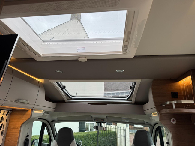 Knaus van ti 650 MEG 2024 Lengte bedden 7.220 KM nieuwstaat foto: 23