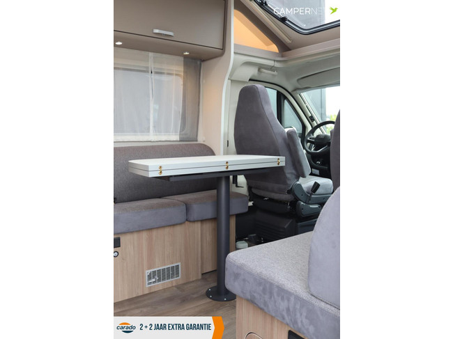 Carado T457 140hp Automatic | Single beds | Face to Face | Pro + Package | Thule awning | Separate shower | Large refrigerator | Light metal photo: 5