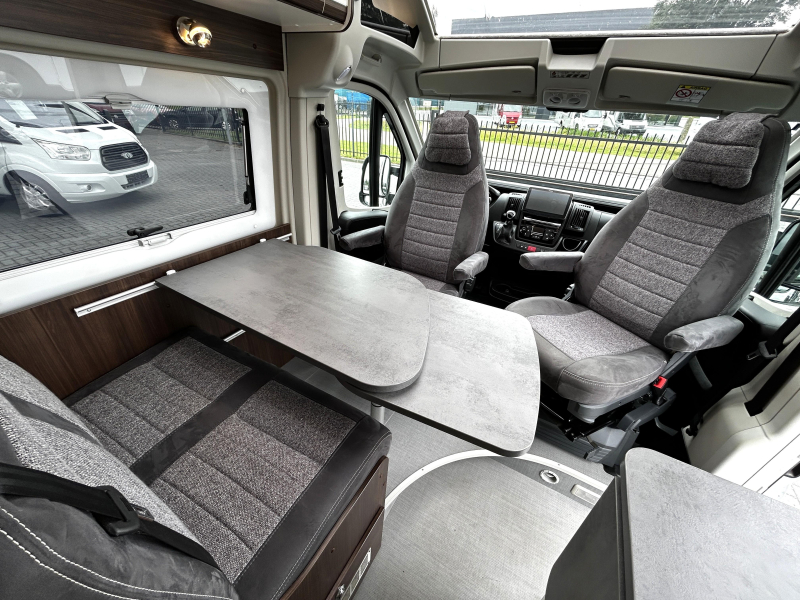 Pössl Summit Prime 640 Enkele-bedden/Automaat!  foto: 10
