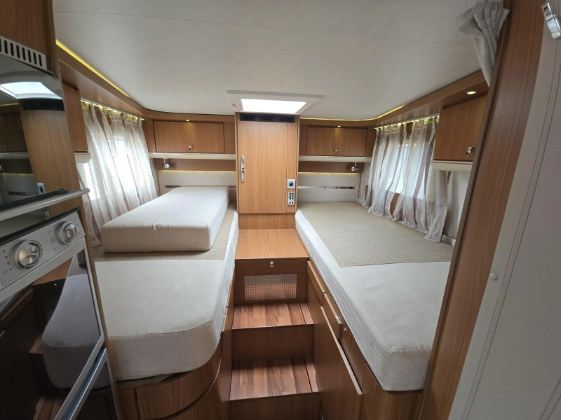 Hymer T 674 SL Star Edition 2010  foto: 18