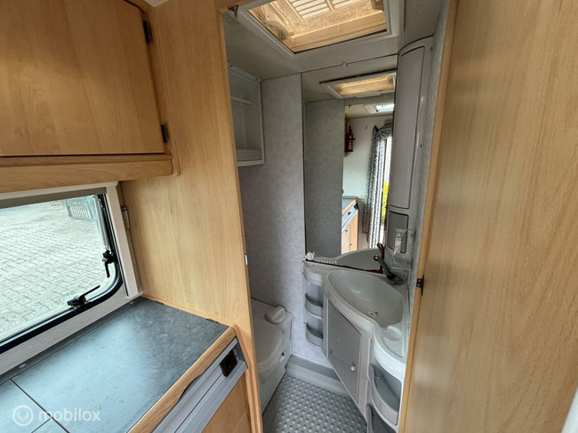 Adria 430 PH super netjes lichtgewicht foto: 9