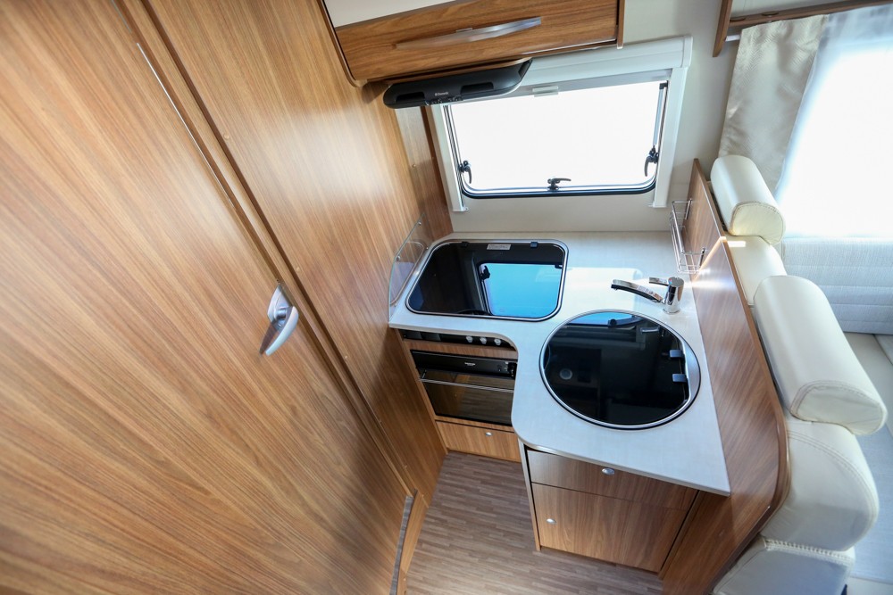 Carado (by Hymer) T447 Perfect 10 Edition foto: 1