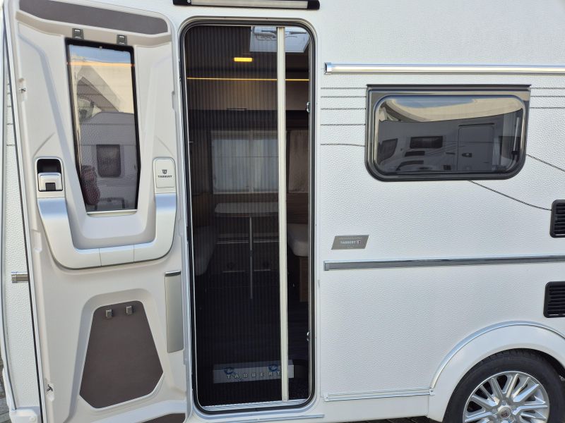 Tabbert Cazadora 420 QD 2.3 Indeling met mega keuken!  foto: 7