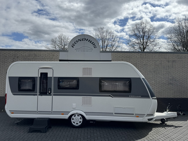 Hobby Excellent 495 UL avec lits jumeaux **Mover/ATC/1er propri&eacute;taire/Caravane tr&egrave;s soign&eacute;e** photo : 3