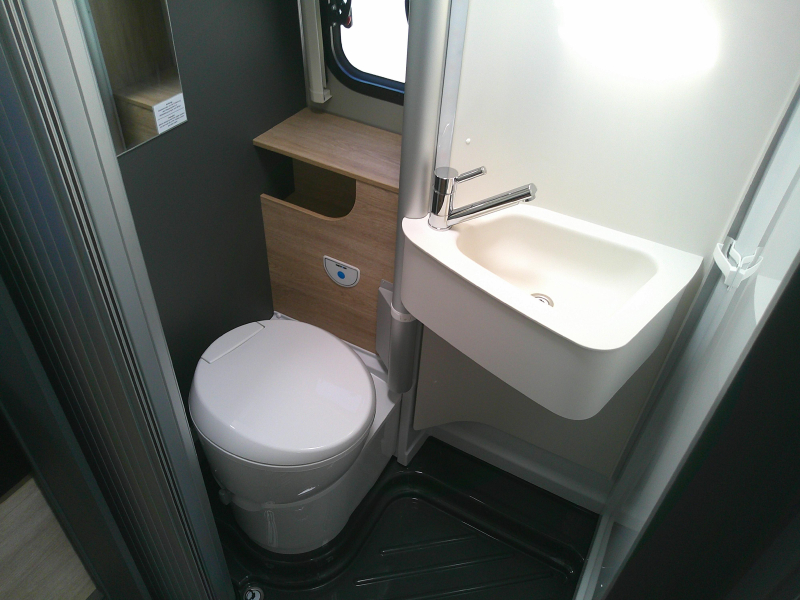 Dethleffs Globetrail 640 for sale after rental period photo: 10