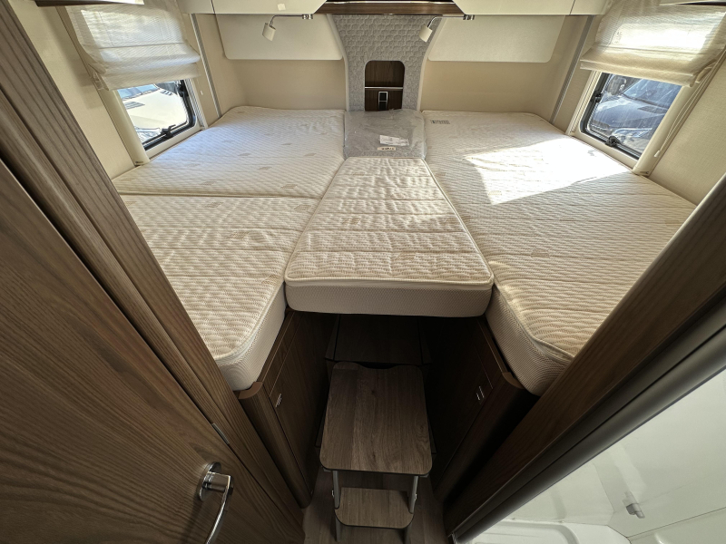 Hymer BML-I 780 OBERK&Auml;STEN STATT HUBBETT! Foto: 18