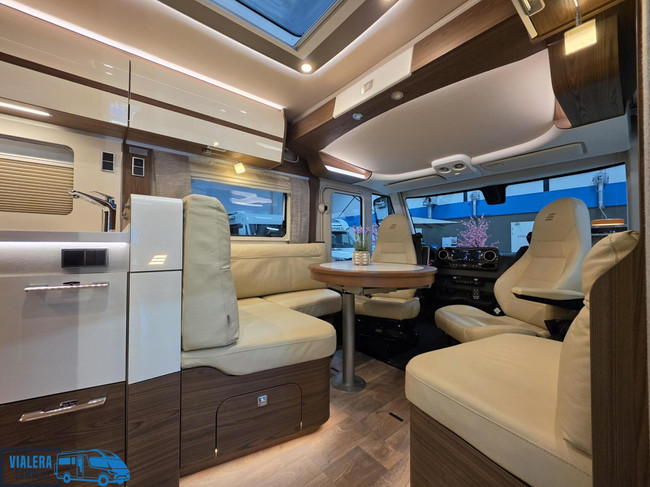 Hymer BML-I 880 *Automaat 170pk*Levelsysteem* BOMVOL!!