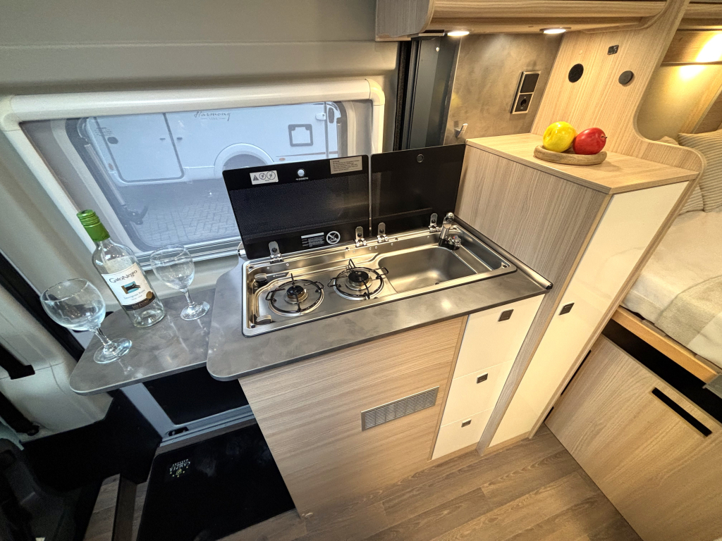 Bürstner City Car 540 DWARSBED 5.40M COMPACT! TREKHAAK EURO6 foto: 6