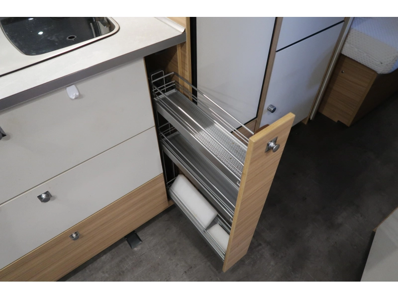 Dethleffs Camper 510 ER MET THULE CASSETTE LUIFEL  foto: 13