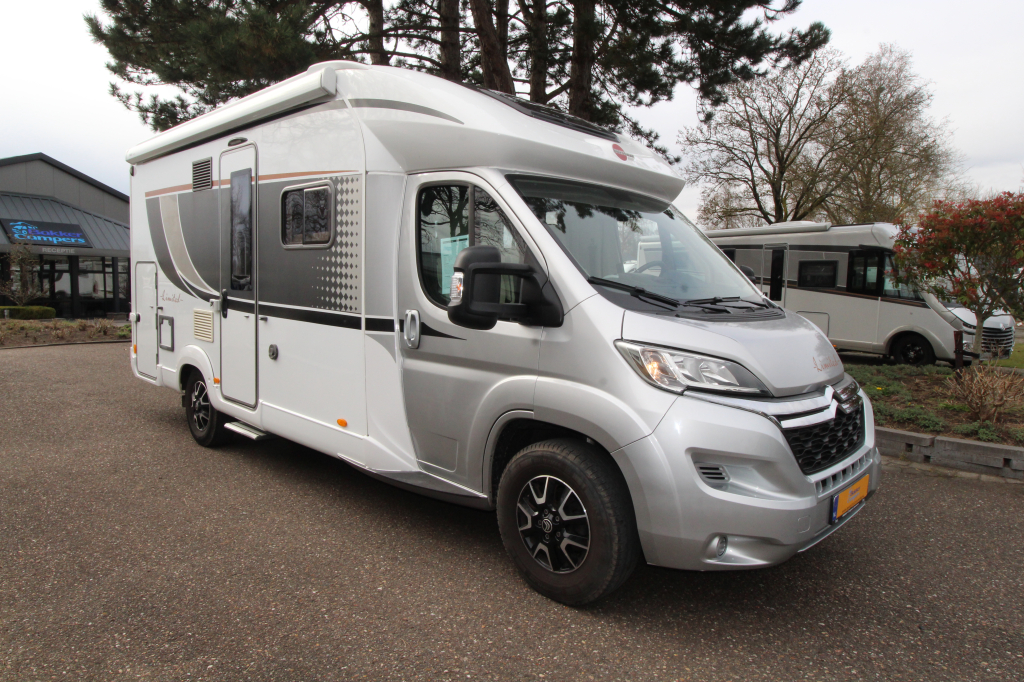 B&uuml;rstner T680 G Limited *Cama abatible*