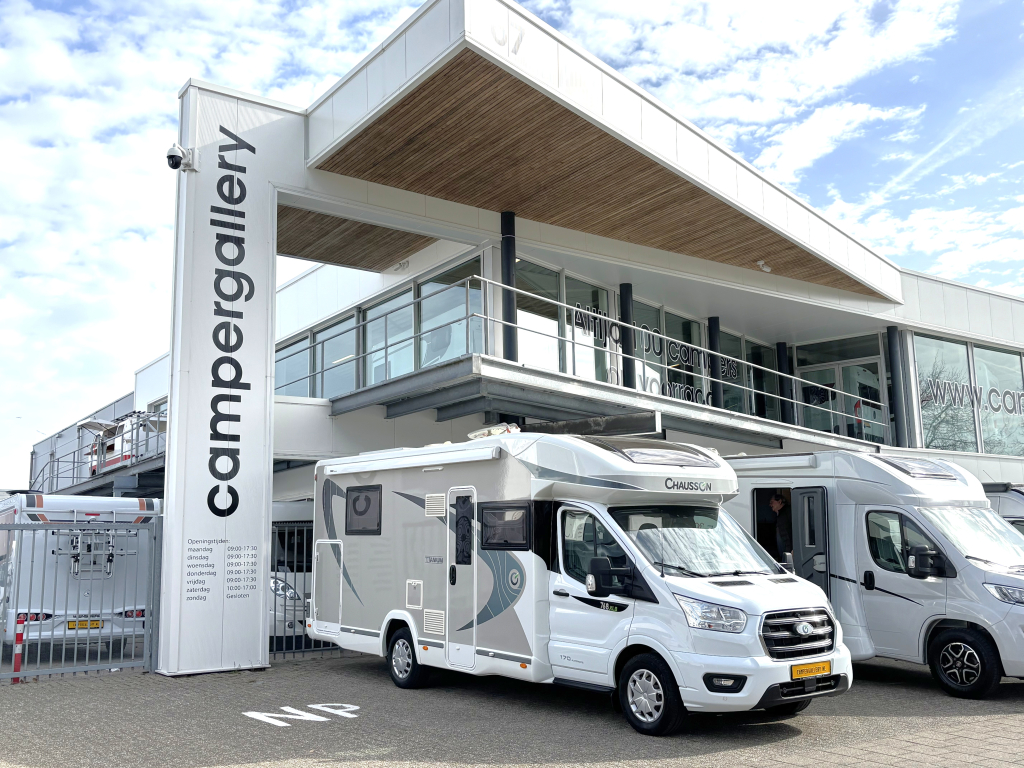 Chausson 768 XLB Titanium AUTOMAAT QUEENSBED + HEFBED + F2F foto: 0