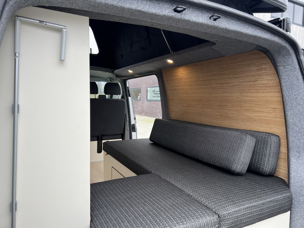 Volkswagen  T5 Buscamper foto: 2