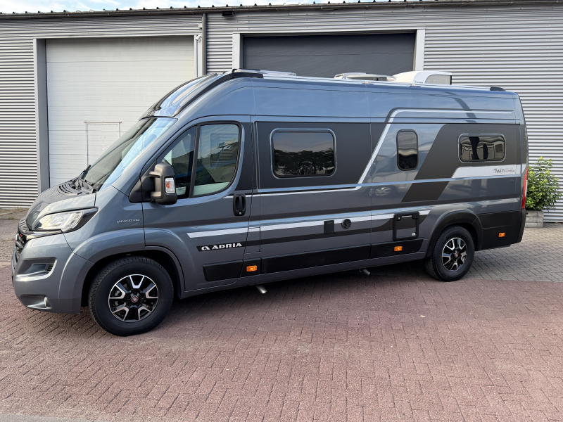 Adria Twin Supreme 640 SLB 9T Automaat-Lengte bedden  foto: 6