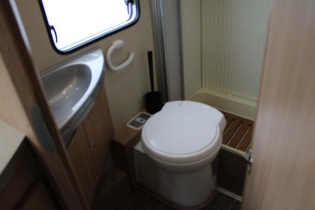 AUTOM&Aacute;TICO Fiat 2.3 150 cv Cama francesa (99 foto: 31